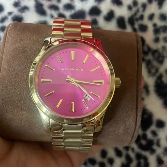 Michael kors hot pink watch discount